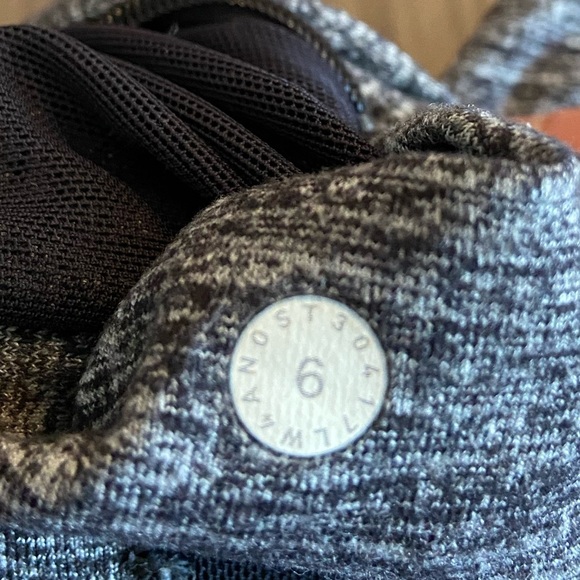 Lululemon Define Jacket Wing Mesh Size 6 - Picture 9 of 12
